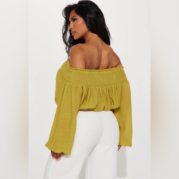 OFF THE SHOULDER BLOUSE - Picture 2 of 3